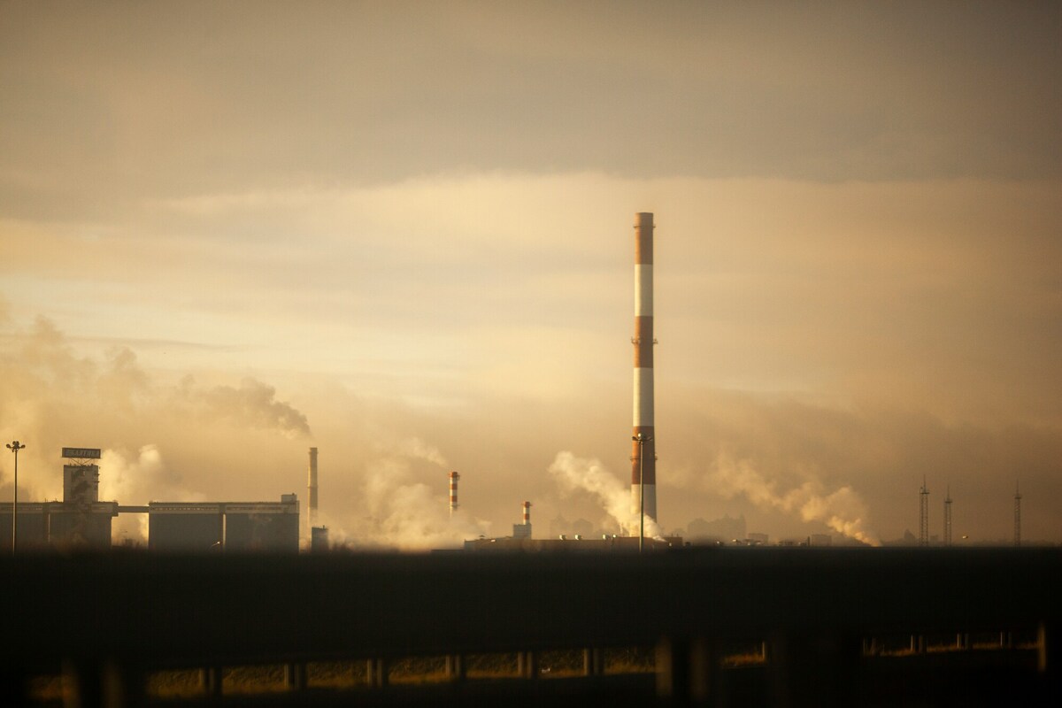 zoya-loonohod-OUc7GsYU2k4-unsplash-1-1
